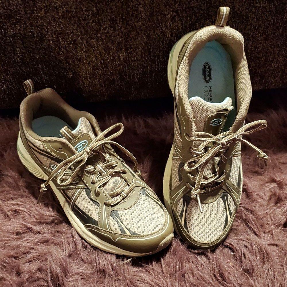 Dr. Scholls Memory Foam Cool Fit Size 10M